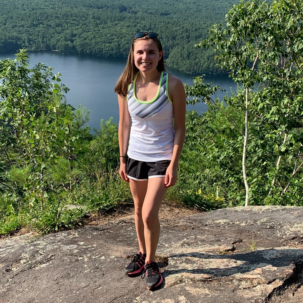 Meet your Posher, Alaina